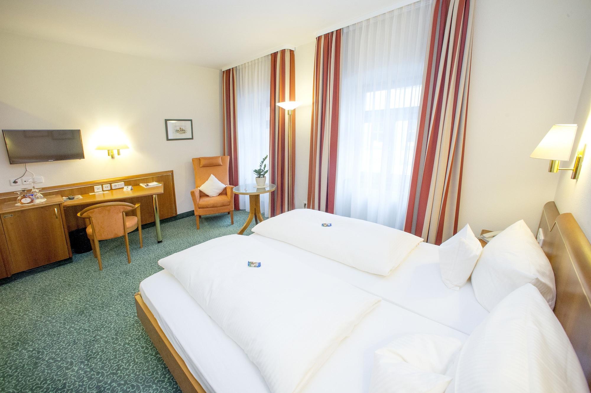Hotel Weisses Lamm Veitshöchheim Eksteriør bilde