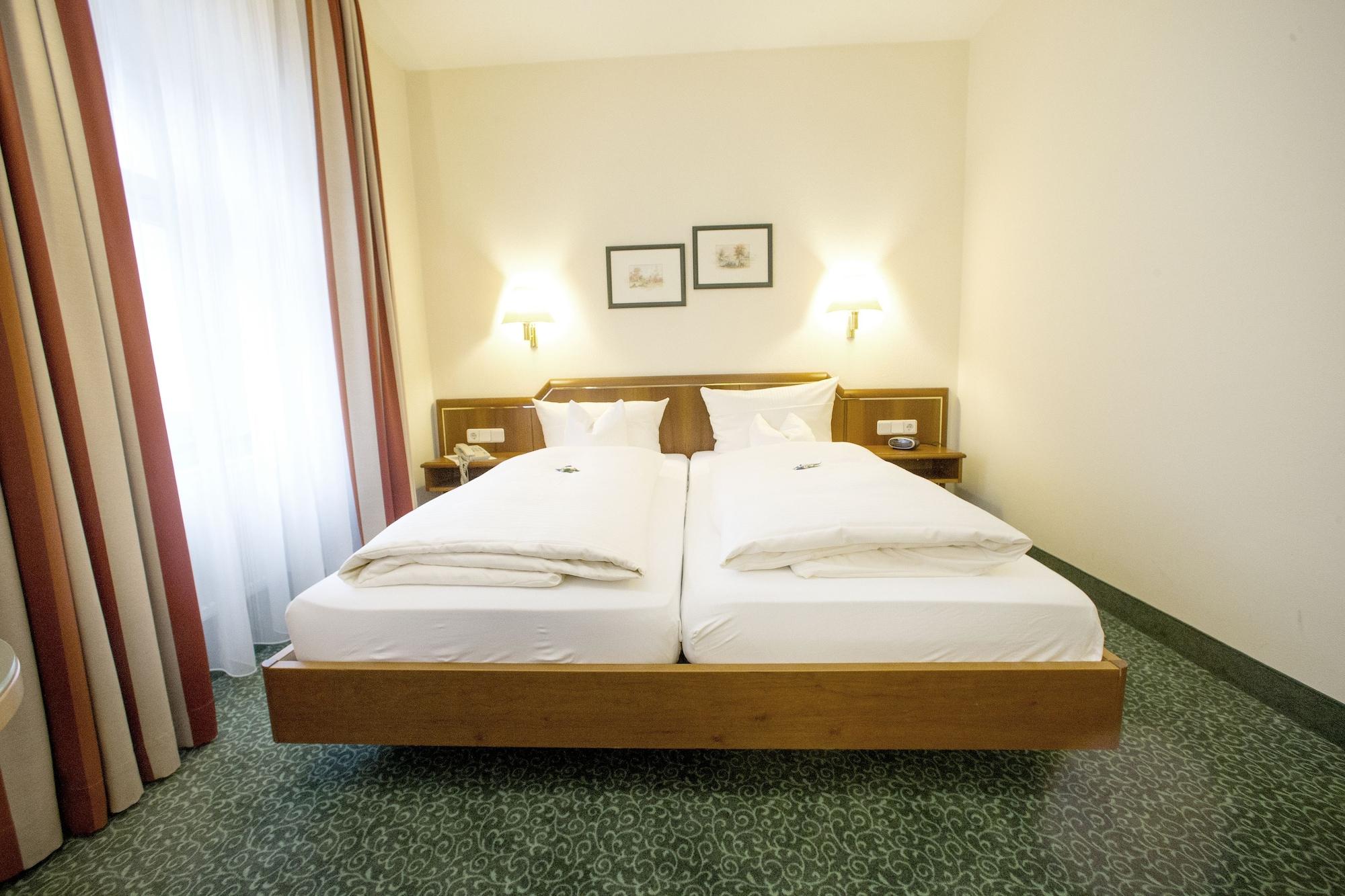 Hotel Weisses Lamm Veitshöchheim Eksteriør bilde