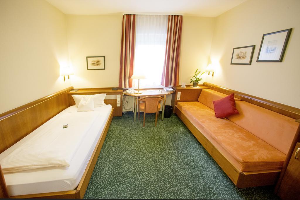 Hotel Weisses Lamm Veitshöchheim Eksteriør bilde