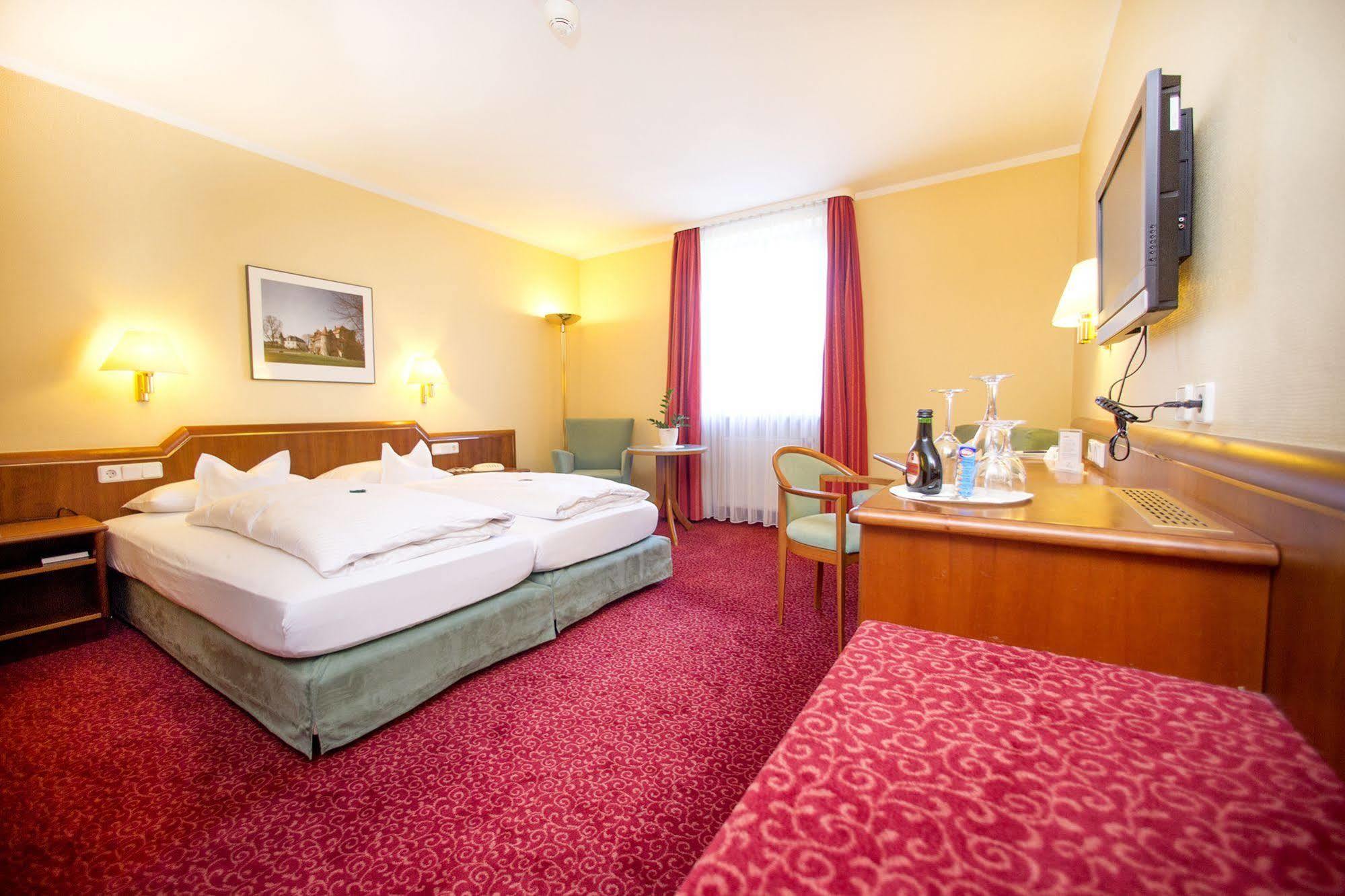 Hotel Weisses Lamm Veitshöchheim Eksteriør bilde